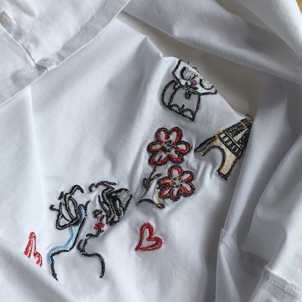Karl Lagerfeld Embroidered Logo Whimsy Short Sleeve Tee Sketch Artwork Paris - Picture 15 of 15